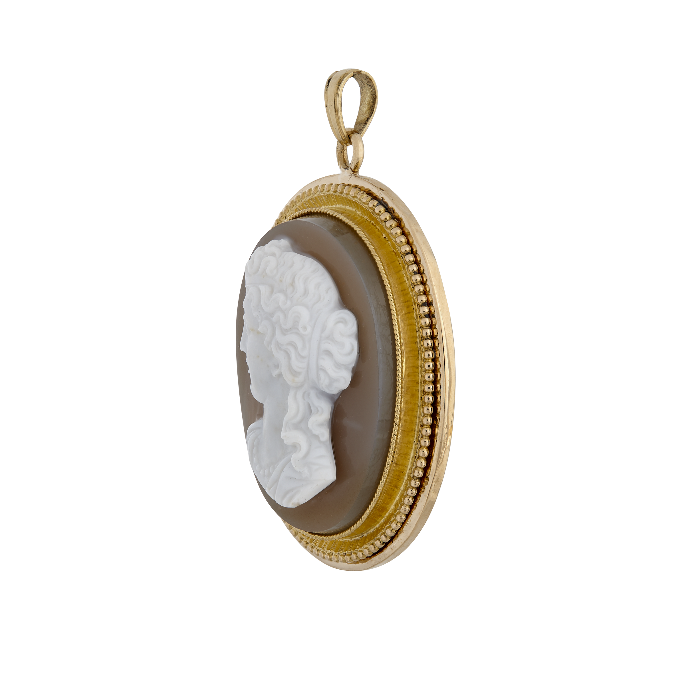 Pendentif camée sur agate vers 1870 Gerphagnon